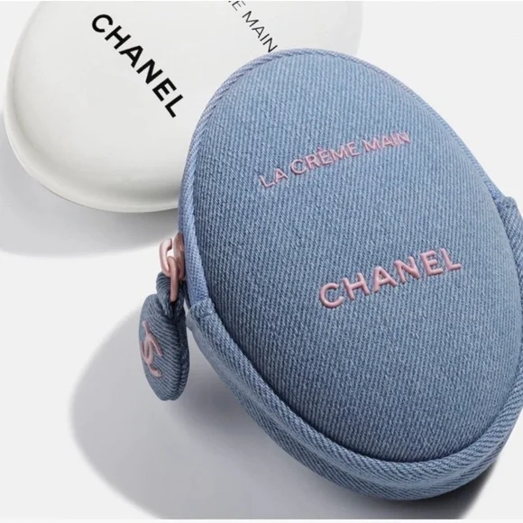 BRAND NEW 2026 Limited Edition CHANEL LA CRÈME MAIN + DENIM POUCH - Picture 2 of 3